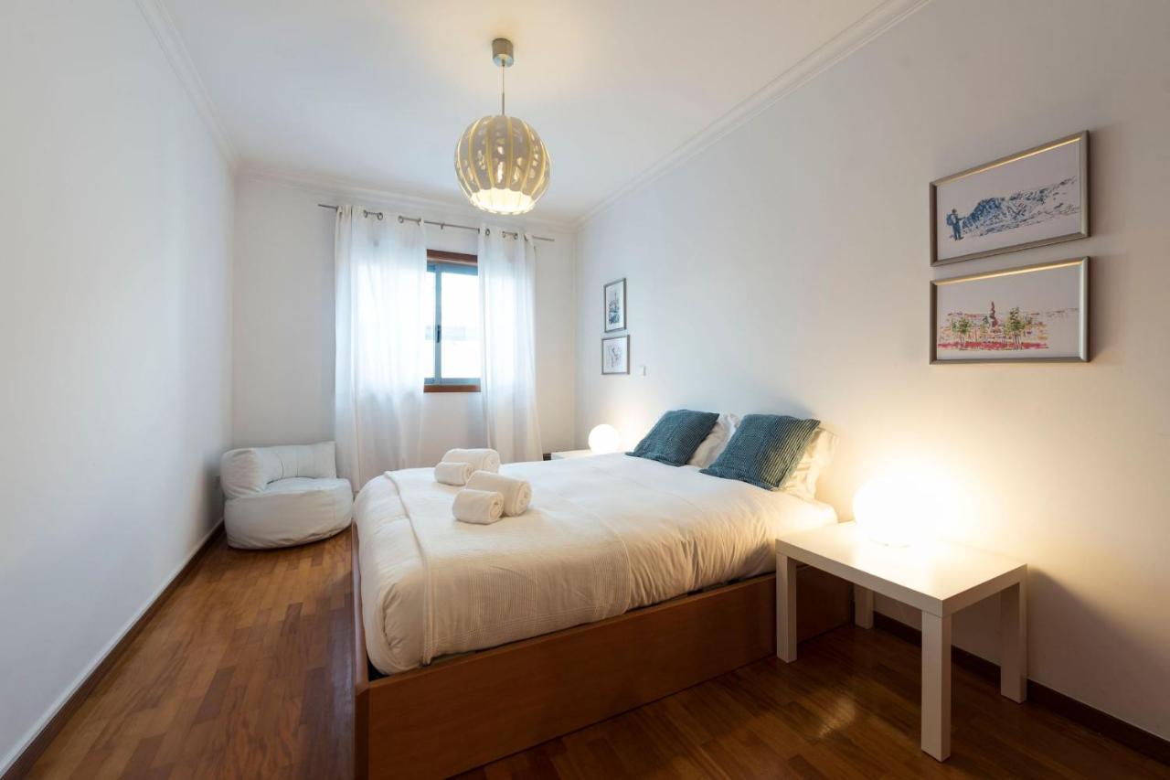 Lovelystay - Charm Beach Apartment By Metro Station 마토지뉴스 외부 사진